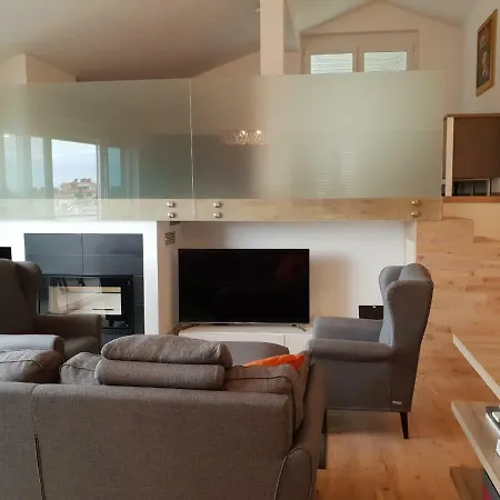 Апартаменты Sea View Art Penthouse
