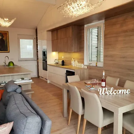 Sea View Art Penthouse Апартаменты Копер