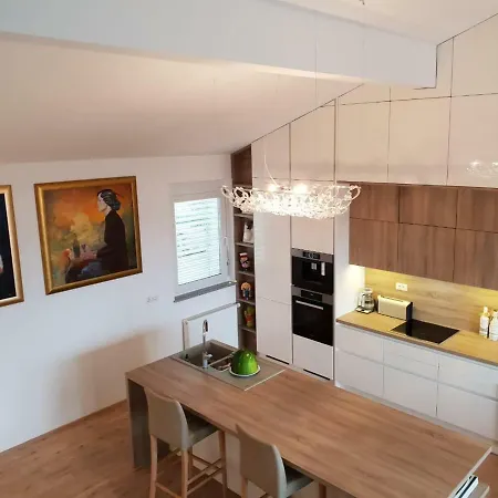Sea View Art Penthouse * Копер
