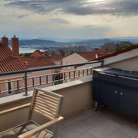 Sea View Art Penthouse Апартаменты