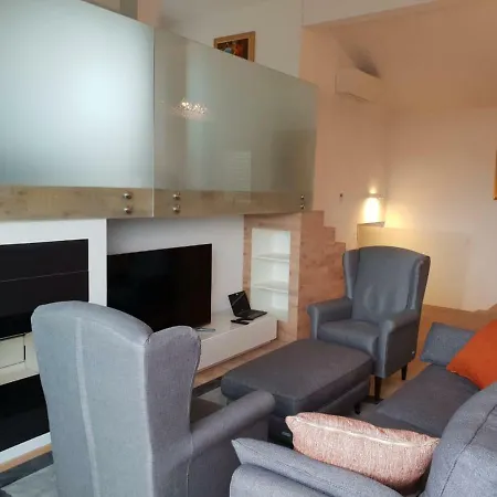 Апартаменты Sea View Art Penthouse