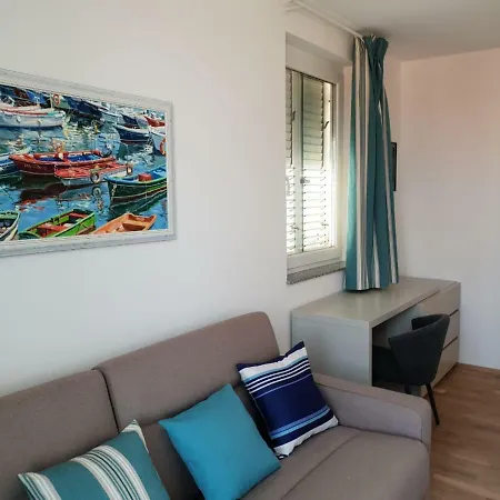 Апартаменты Sea View Art Penthouse *
