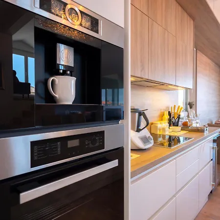 Апартаменты Sea View Art Penthouse *